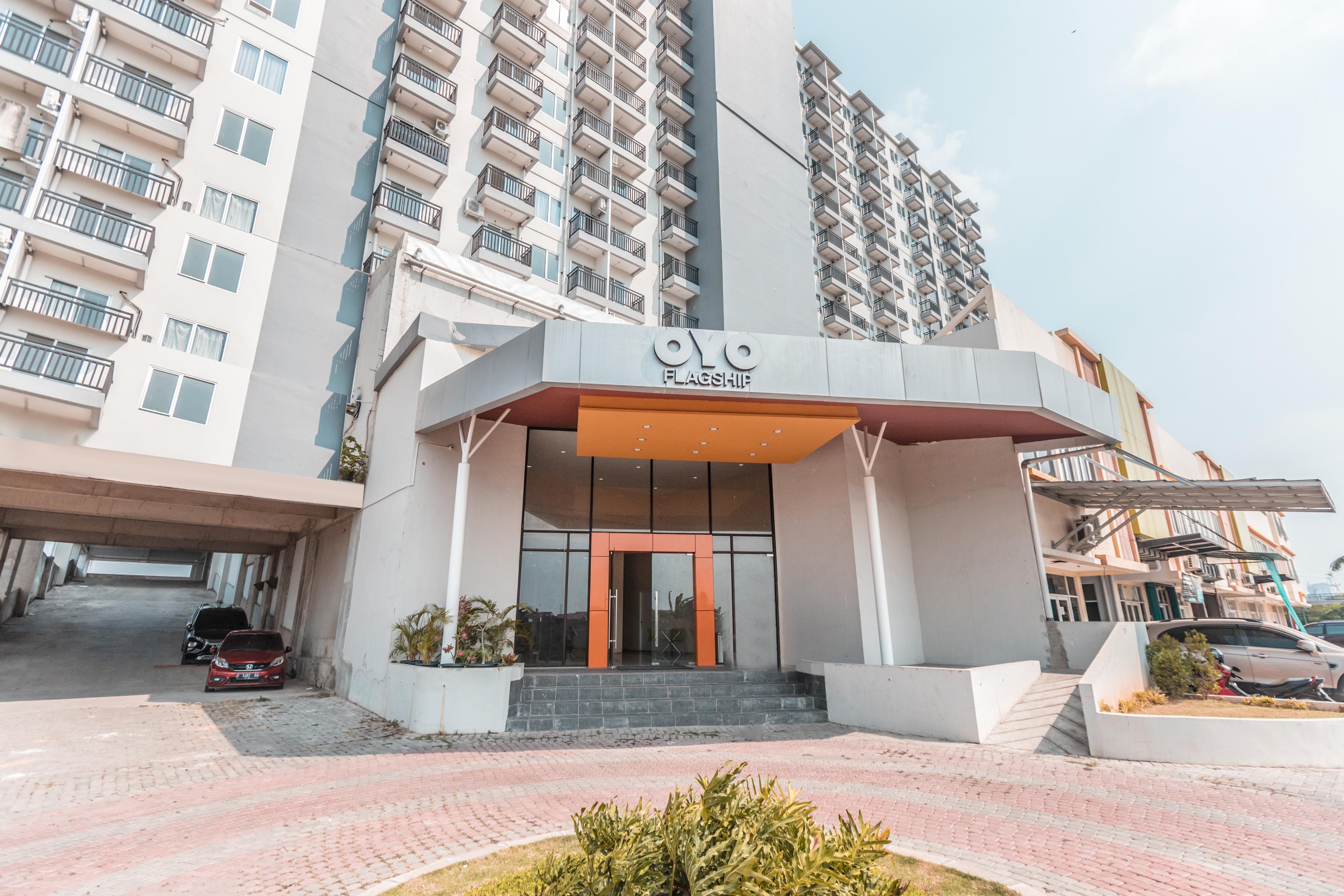 Oyo Flagship 766 Prima Orchard Hotel Bekasi Exterior foto