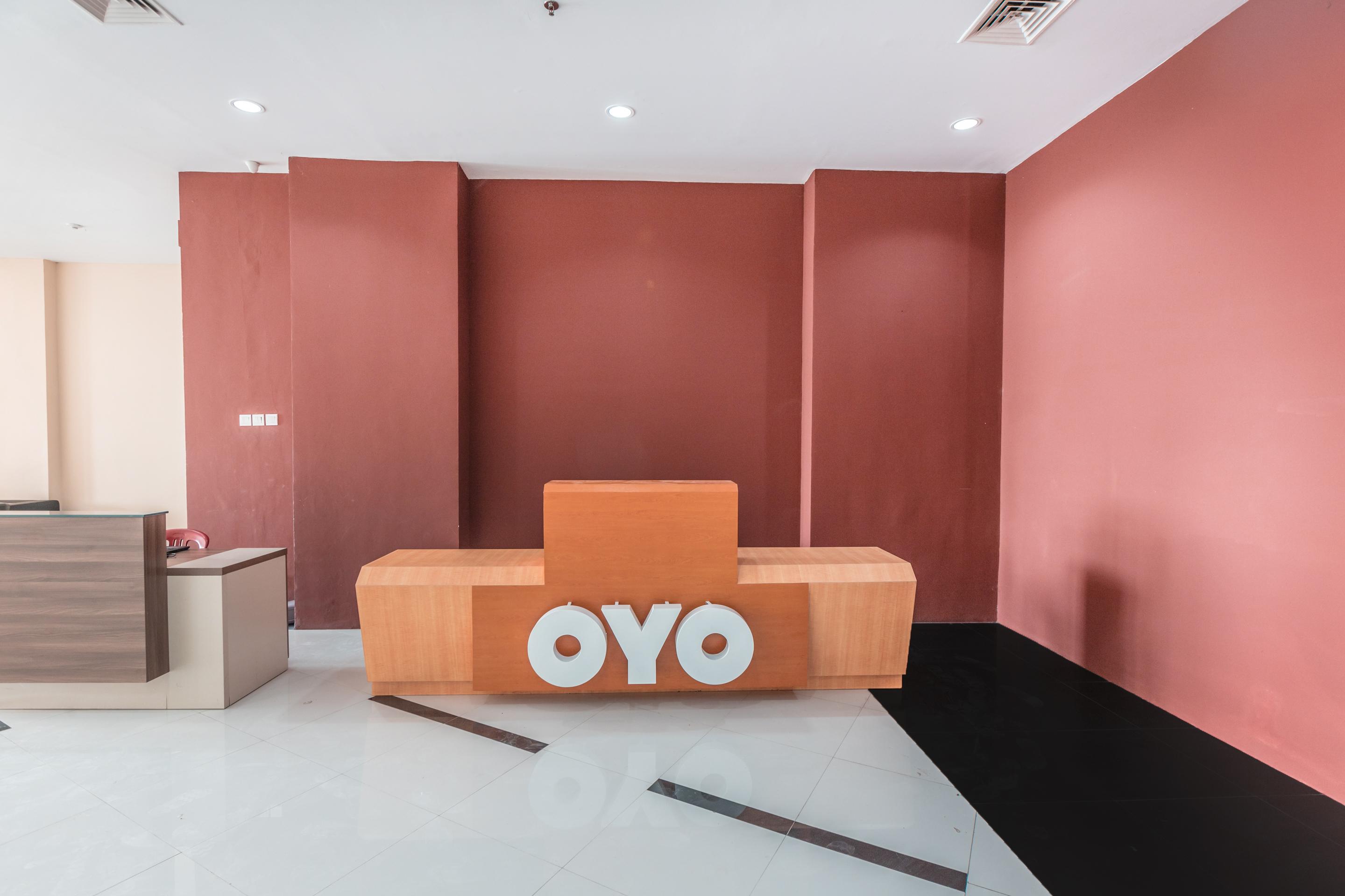 Oyo Flagship 766 Prima Orchard Hotel Bekasi Exterior foto